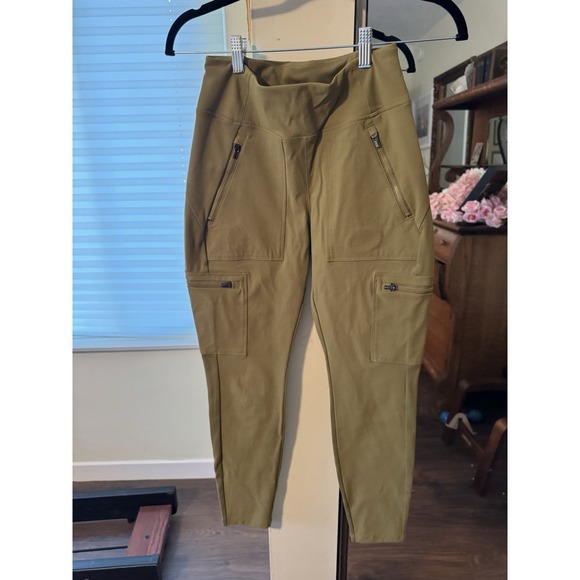 Athleta Pants - Athleta Hiking Khaki Green Pants - Many Pockets - Size 2P